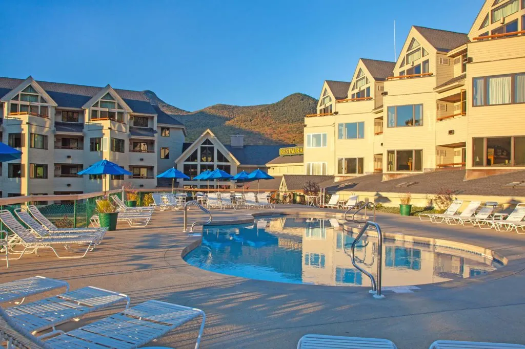 Mountain Club on Loon Pool in Summer